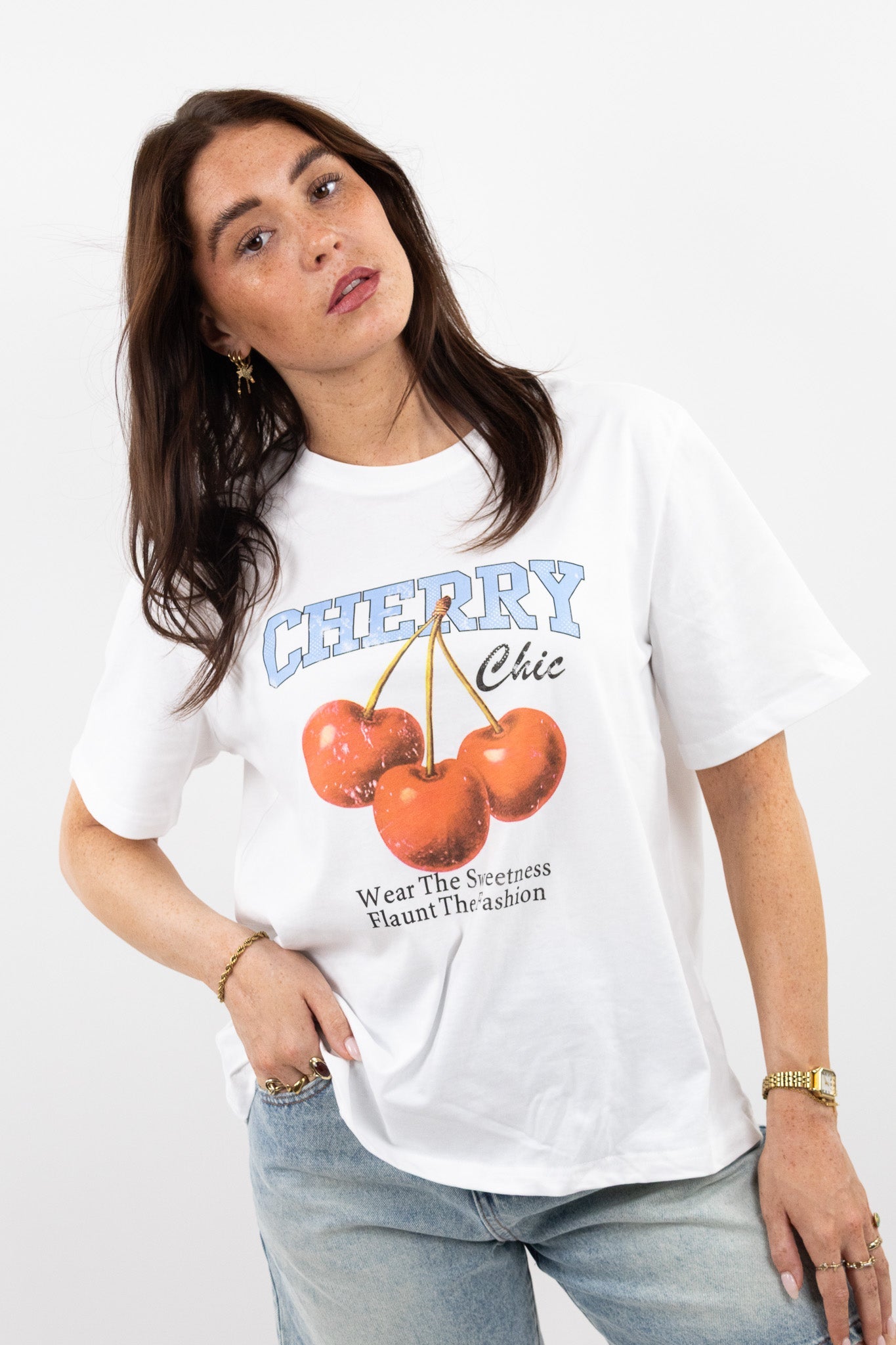Cherry chic tee
