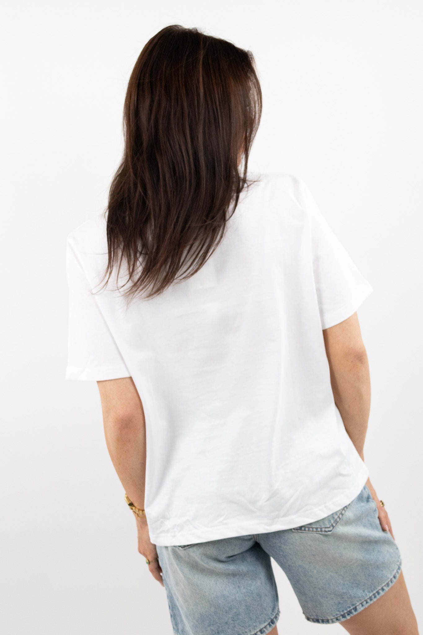 Cherry chic tee