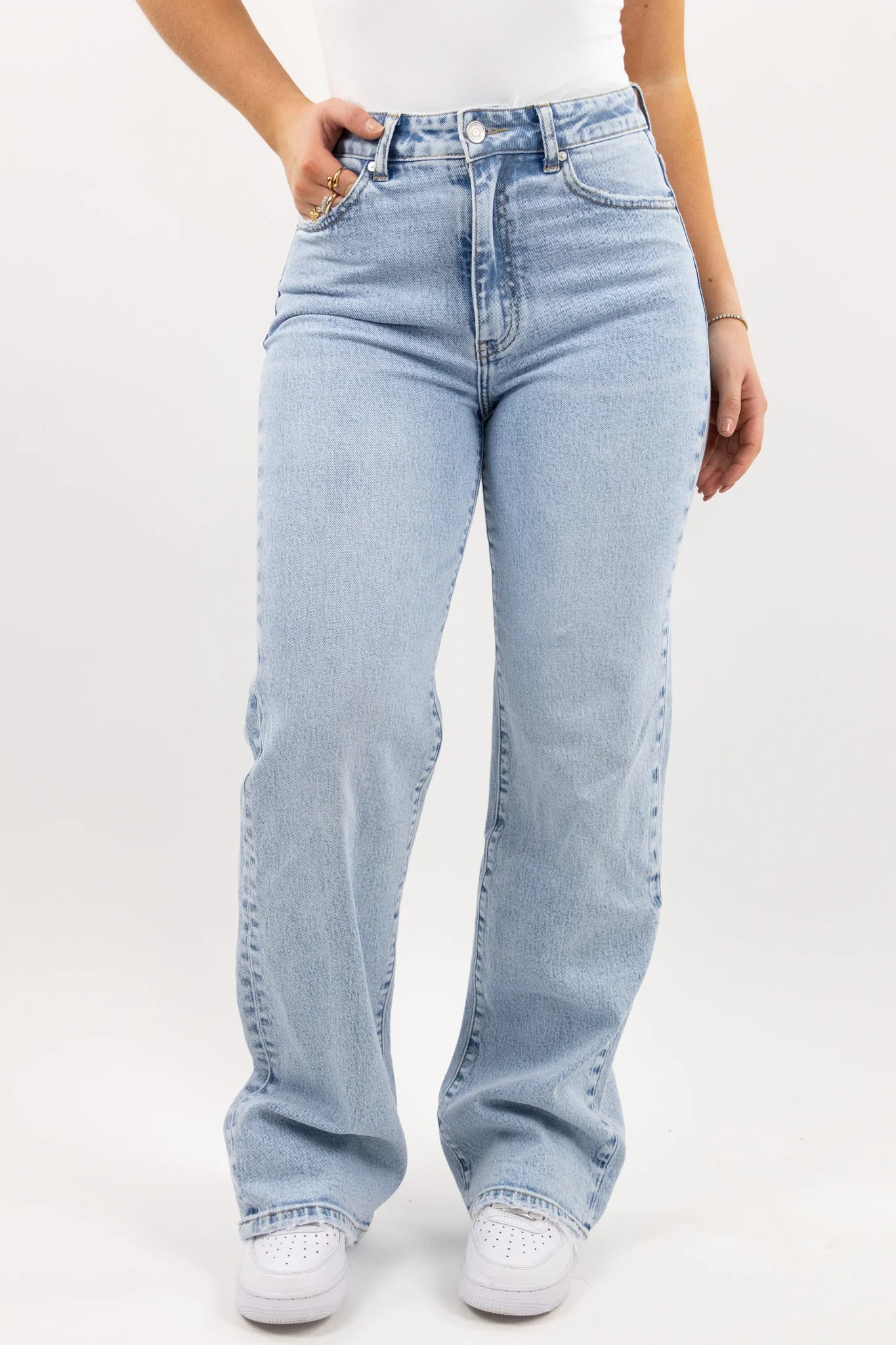 Pink bow jeans & leah base pink